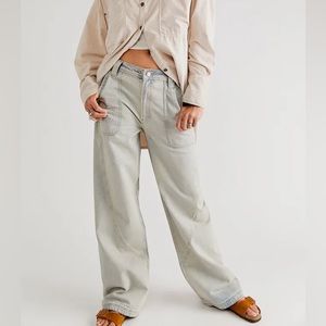 NWT Free People Haywire High-Rise Jeans (size 32)